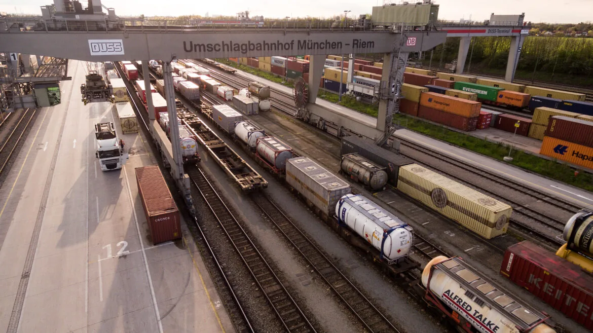 Jetzt auch ab München-Riem nach Wels